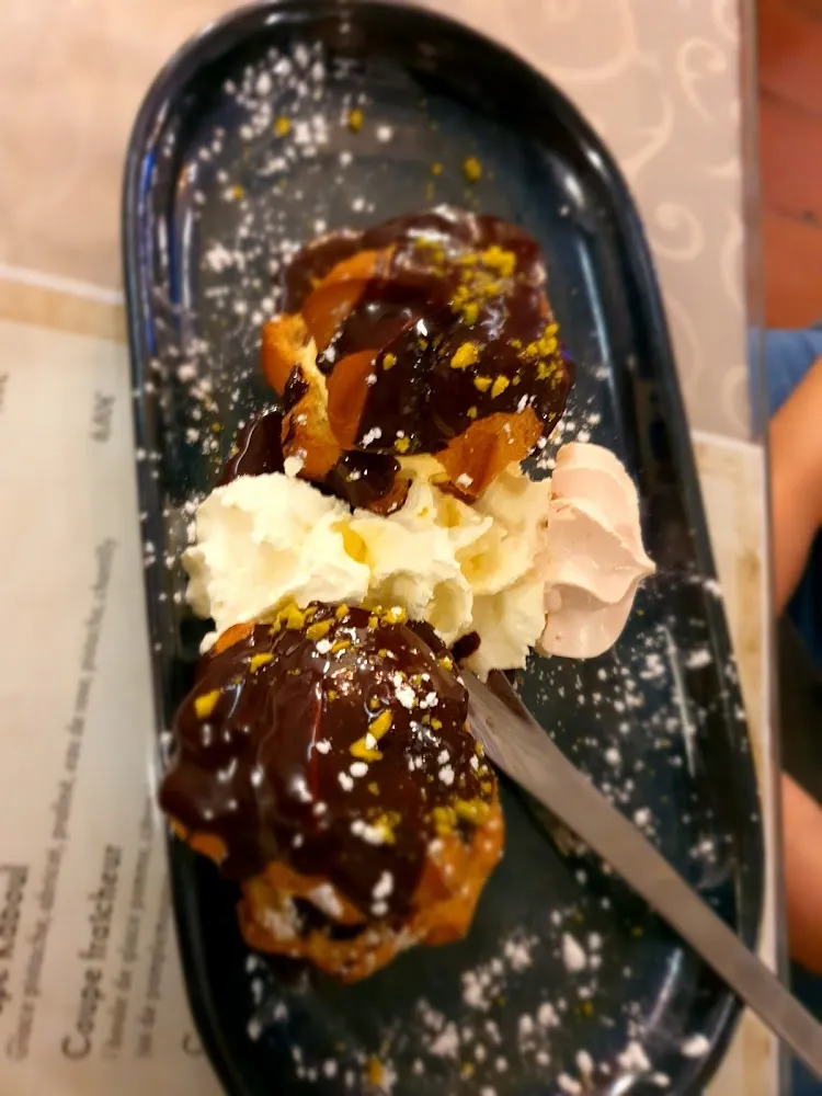 Profiteroles